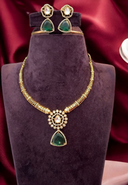 Victorian polish simple kanti neck piece with green stone -pairing with beautiful earrings